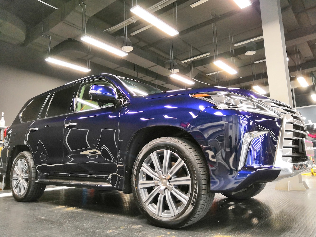 Lexus LX 570